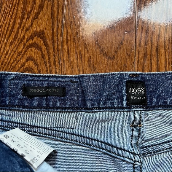 Hugo Boss Regular Fit Straight Leg Stretch Denim Jeans Medium Blue Wash - US  29 - Picture 10 of 16